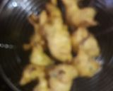 A picture of step 2 of Kadhi pakoda.
