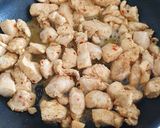 Foto del paso 2 de la receta: Ensalada con pollo