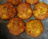 A picture of step 4 of Paneer Potato Tikki With Temerind Saunth.