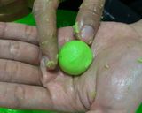 Foto langkah ke 5 dari resep Caterpillar Cookies.