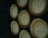 Foto langkah ke 3 dari resep Martabak cokelat mini.