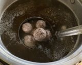 Foto langkah ke 4 dari resep Bakso Sapi dengan/tanpa Keju Homemade Enak.
