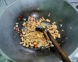 Foto langkah ke 2 dari resep Orek tempe masak kecap.