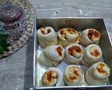 Foto langkah ke 11 dari resep Roti lembut tanpa telur hanya diulen 5 menit saja (pizza roll).