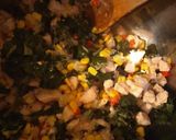 Foto del paso 8 de la receta: Quiche de acelga pollo y choclo