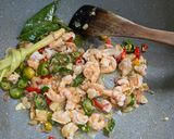 Foto langkah ke 2 dari resep Oseng Putren Wortel Udang.