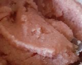 A picture of step 4 of Strawberry kesari bath.