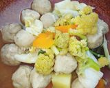 Foto langkah ke 6 dari resep Sup Bakso Sayur.