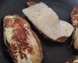 Foto del paso 4 de la receta: Sándwich de berenjena🍆con pera y queso🧀🍯🧅🍐