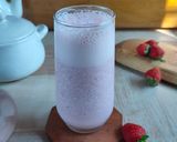 Foto langkah ke 4 dari resep Smoothies Strawberry.