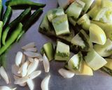 A picture of step 1 of Green Tomato Chutney.