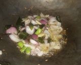 A picture of step 2 of Tomato, Onion, and Peanut Chutney.