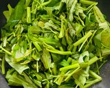 Foto langkah ke 4 dari resep Tumis Kangkung Tempe.