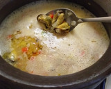 Foto del paso 2 de la receta: Mariscal caliente en conserva 🍜