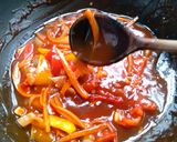 Foto langkah ke 7 dari resep Ikan asam manis pedas.