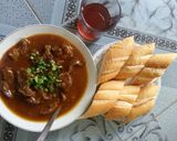 Hình bước làm 1 của món Bò nấu rượu nho