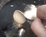 A picture of step 3 of Dahi phulkian.