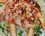 A picture of step 6 of Char Siu Noodle Bowl (Bún trộn xá xíu).