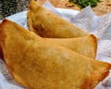 Foto del paso 4 de la receta: EMPANADAS Fritas🌮 rellenas con Maíz y Salchichas...!