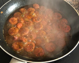 Foto del paso 5 de la receta: Chorizo al vino con patatas fritas