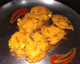 A picture of step 6 of Masala vada l Chana dal vada.