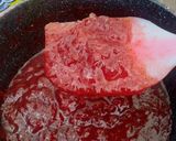 Foto langkah ke 5 dari resep Homemade Strawberry Jam.