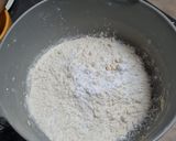 A picture of step 2 of Scones.