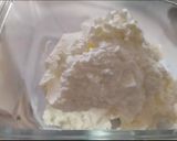 Foto del paso 1 de la receta: Vasitos de fresa con crema de queso