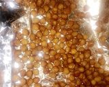 A picture of step 2 of Healthy chickpea snack.
