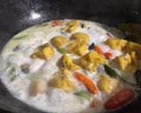 Foto langkah ke 6 dari resep Pindang asin masak santan.