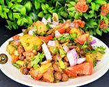 A picture of step 4 of Kaala Chana Chaat(Bengal Gram Chaat).
