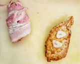 Baconbe tekert csirkemell, fűszeres sütőtökös krumplival sütve recept fázis 2 fotója