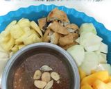 Foto langkah ke 5 dari resep Rujak Buah Manis.