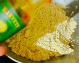 A picture of step 4 of Panjiri Laddu recipe from flour and gram flour.