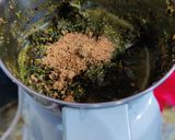 A picture of step 5 of Coriander leaves chutney.