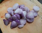 Foto langkah ke 2 dari resep Ngohiong Saus Asam Pedas.