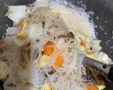 Foto langkah ke 5 dari resep Bihun goreng jawa.