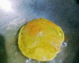 A picture of step 4 of Fenugreek puri.