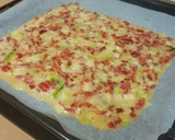 Foto del paso 5 de la receta: Brazo de verduras con huevo, jamón y queso