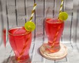 A picture of step 1 of Strawberry mocktail recipe.