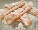 Foto del passaggio 6 della ricetta Chiacchiere vegane con lievito madre