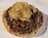 Foto del paso 3 de la receta: Hamburguesa con cebolla caramelizada y roquefort