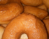 A picture of step 7 of Yeast doughnuts.