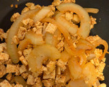 Foto del paso 1 de la receta: Fajitas rellenas de tofu 🌮