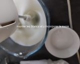 Une image de l'étape 4 de Mousse au chocolat.