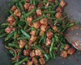 Foto langkah ke 5 dari resep Balado Tempe Dan Kacang Panjang.
