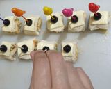 A picture of step 6 of Ribbon Roll Up Sandwich.