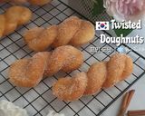 Foto langkah ke 7 dari resep 249. Twisted Korean Doughnuts | Donut Kepang | 꼬인 도넛 | 扭曲的甜甜圈.