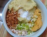 Foto langkah ke 4 dari resep 214. Perkedel Kentang Ayam.