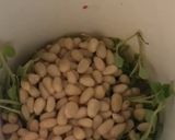 Foto del paso 3 de la receta: Ensalada de pasta con garbanzos, maíz y pesto casero de albahaca
